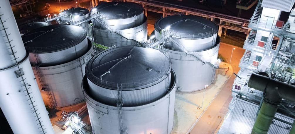 Chemical reaction and blending